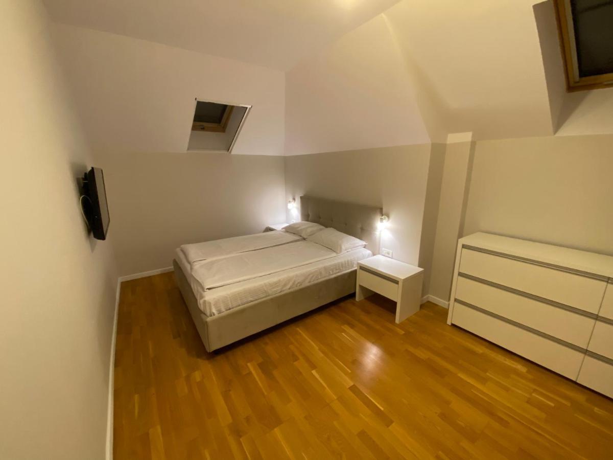 Gaga Residence 3 ティミショアラ エクステリア 写真