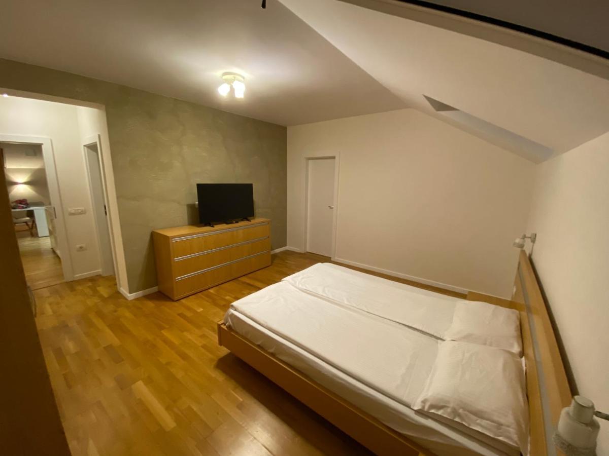 Gaga Residence 3 ティミショアラ エクステリア 写真