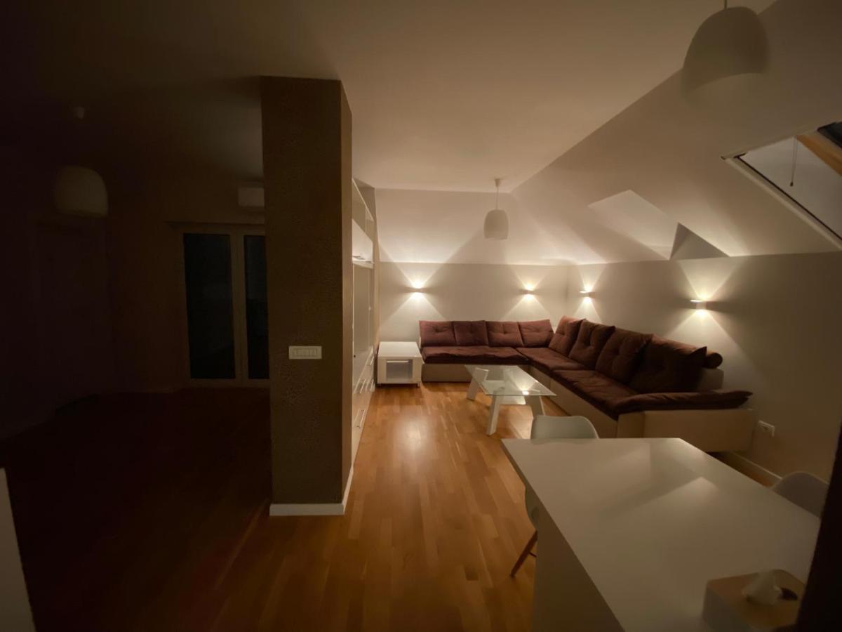 Gaga Residence 3 ティミショアラ エクステリア 写真