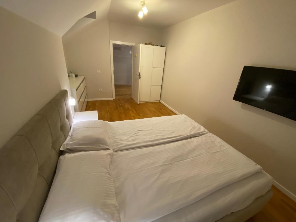 Gaga Residence 3 ティミショアラ エクステリア 写真