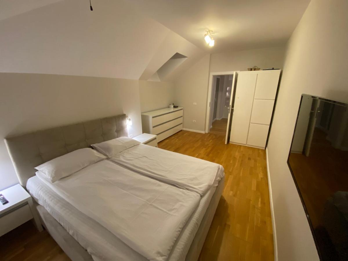 Gaga Residence 3 ティミショアラ エクステリア 写真