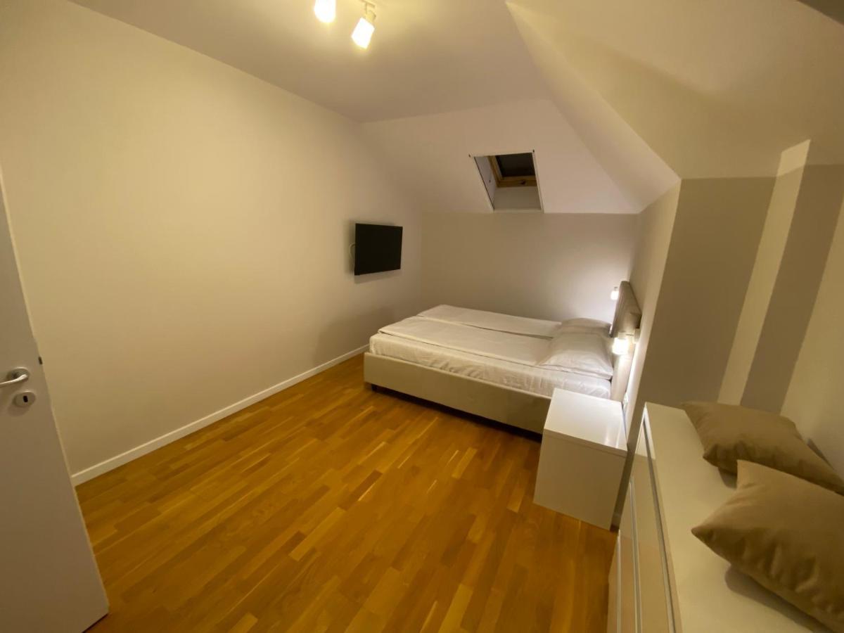 Gaga Residence 3 ティミショアラ エクステリア 写真